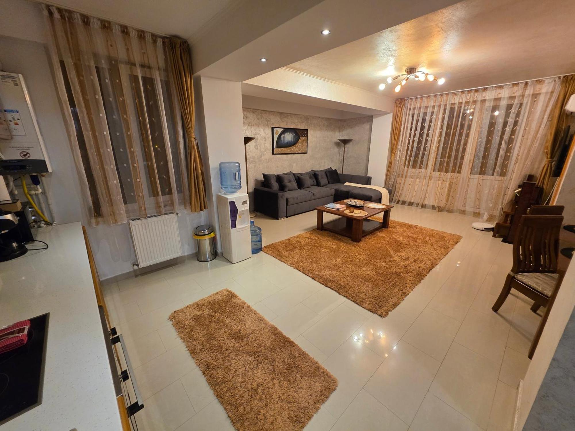 Melly'S Apartment Summerland Mamaia Exterior foto